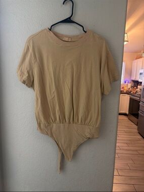 nuuds Tan Short Sleeve Bodysuit